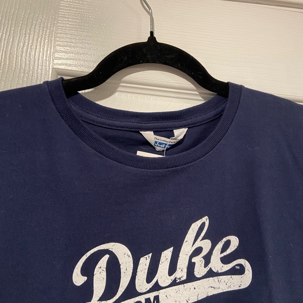 NWT Cotton Exchange Size L Duke Mom Navy Blue Graphic Print Tee Shirt - Picture 2 of 10